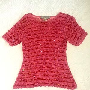 Fuchsia sequin top. 💕